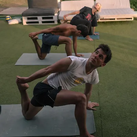 מלון Adeje - Twinfin & Surf Yoga Camp