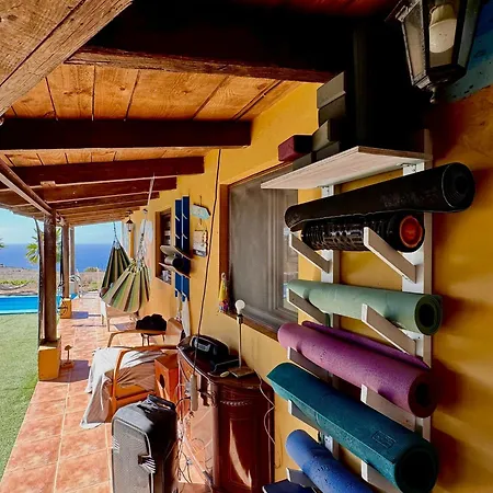 Twinfin Yoga Y Surfcamp - Adeje 2* Callao Salvaje