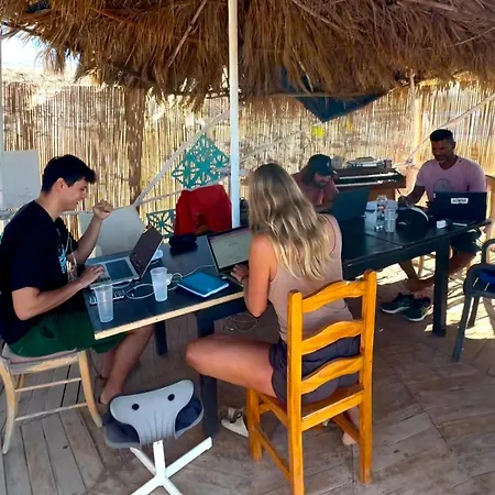 Twinfin Yoga Y Surfcamp - Adeje 2*