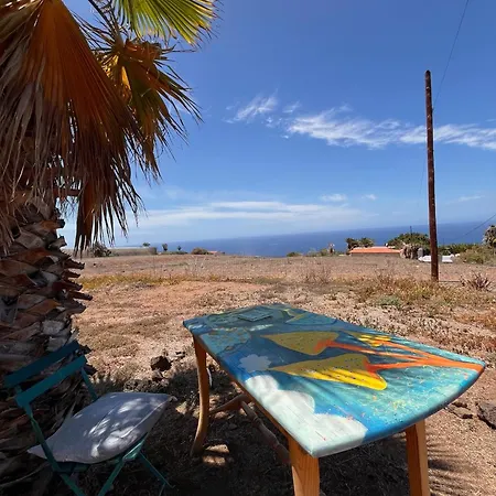 Adeje - Twinfin & Surf Yoga Camp